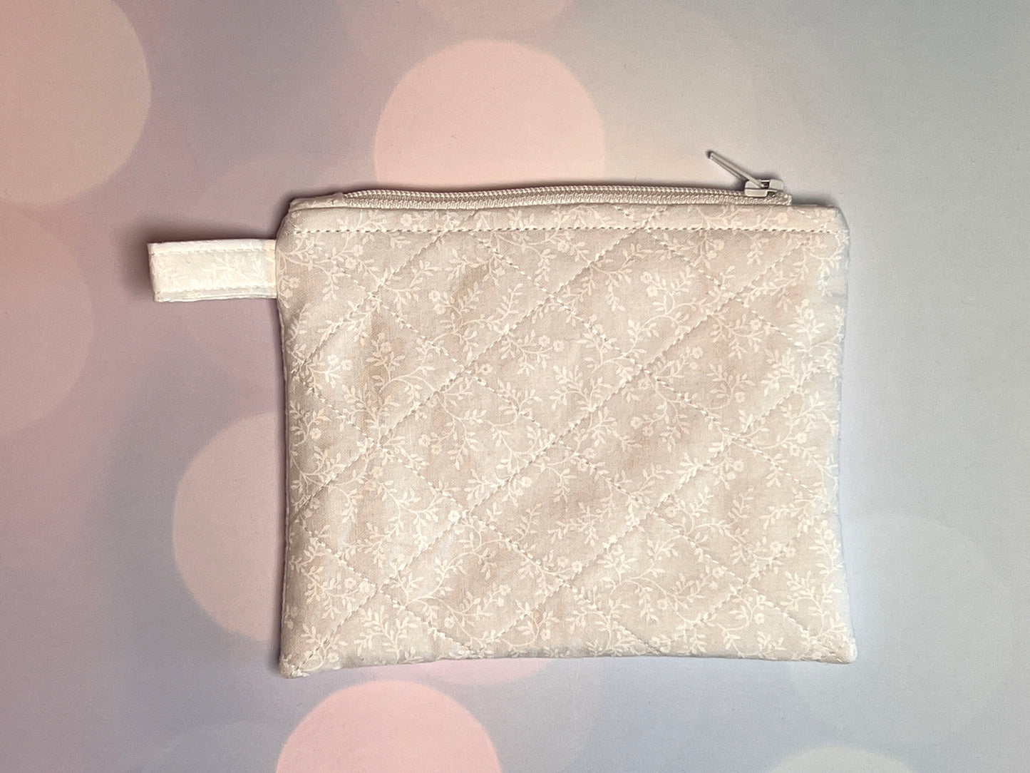 Wristlet Wallet | White Flowers